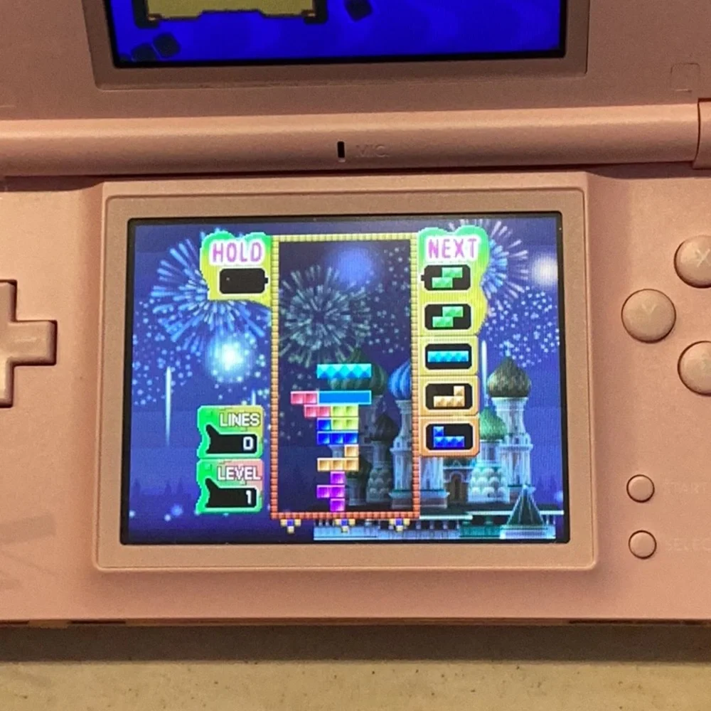 Nintendo DS Lite Console & Charger Coral Pink Handheld & Tetris Party DS Game - Picture 3 of 16